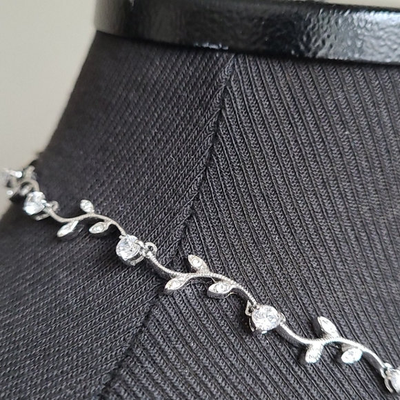 Olive branch necklace - Picture 9 of 10